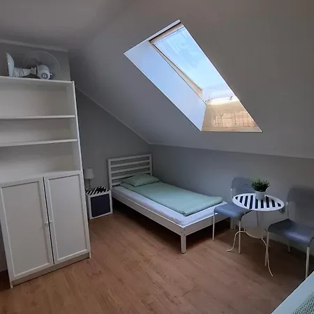 Kapitan Hook - Goscinne Δωμάτια σε οικογενειακή κατοικία *