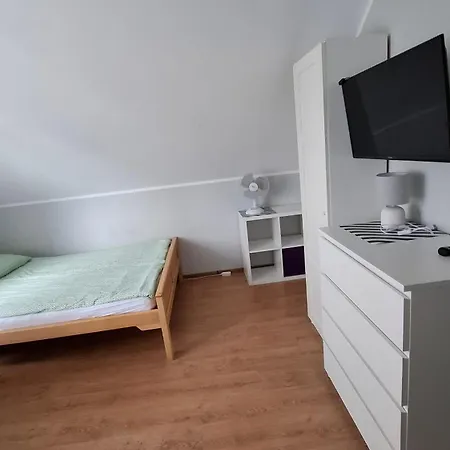 Kapitan Hook - Goscinne Δωμάτια σε οικογενειακή κατοικία *